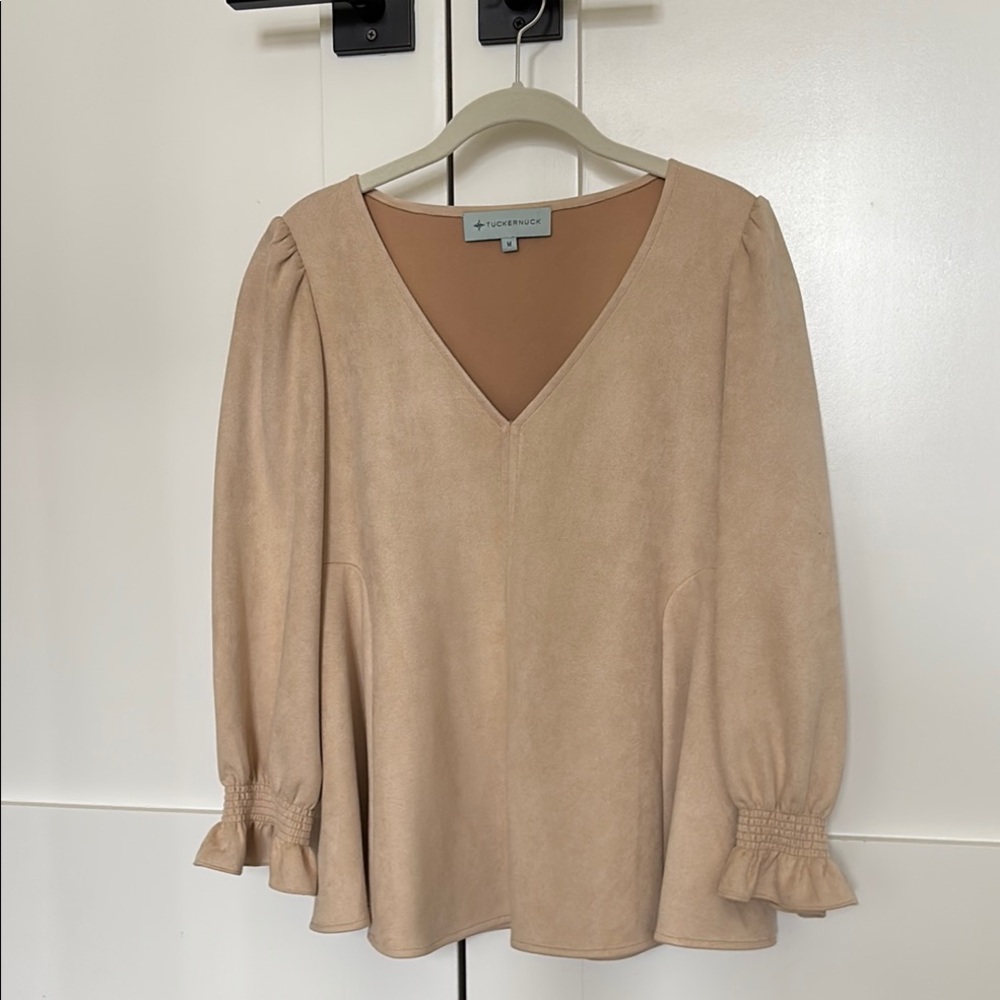 Tuckernuck Easton faux suede top sz M